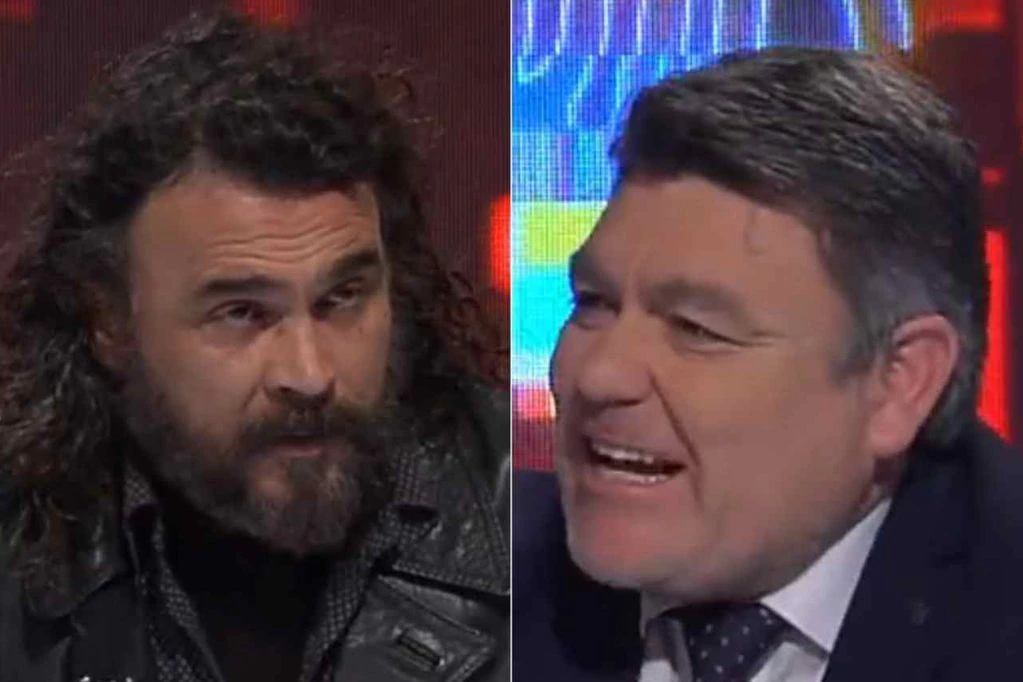 ARTURO RUIZ-TAGLE: “LE QUITAMOS EL PODER A CARABINEROS Y AHORA LOS NECESITAMOS MÁS QUE NUNCA” ARTURO RUIZ-TAGLE: “LE QUITAMOS EL PODER A CARABINEROS Y AHORA LOS NECESITAMOS MÁS QUE NUNCA”