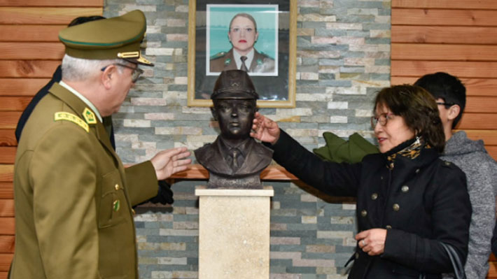 CARABINEROS NOMBRA RETEN DE EL BELLOTO COMO “TENENCIA SUBOFICIAL MAYOR RITA OLIVARES” EN HONOR A MÁRTIR ASESINADA CARABINEROS NOMBRA RETEN DE EL BELLOTO COMO “TENENCIA SUBOFICIAL MAYOR RITA OLIVARES” EN HONOR A MÁRTIR ASESINADA