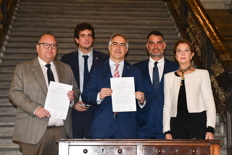 CHV DIÓ A CONOCER DECLARACIÓN POR LOS 50 AÑOS DEL 11 DE SEPTIEMBRE CHV DIÓ A CONOCER DECLARACIÓN POR LOS 50 AÑOS DEL 11 DE SEPTIEMBRE