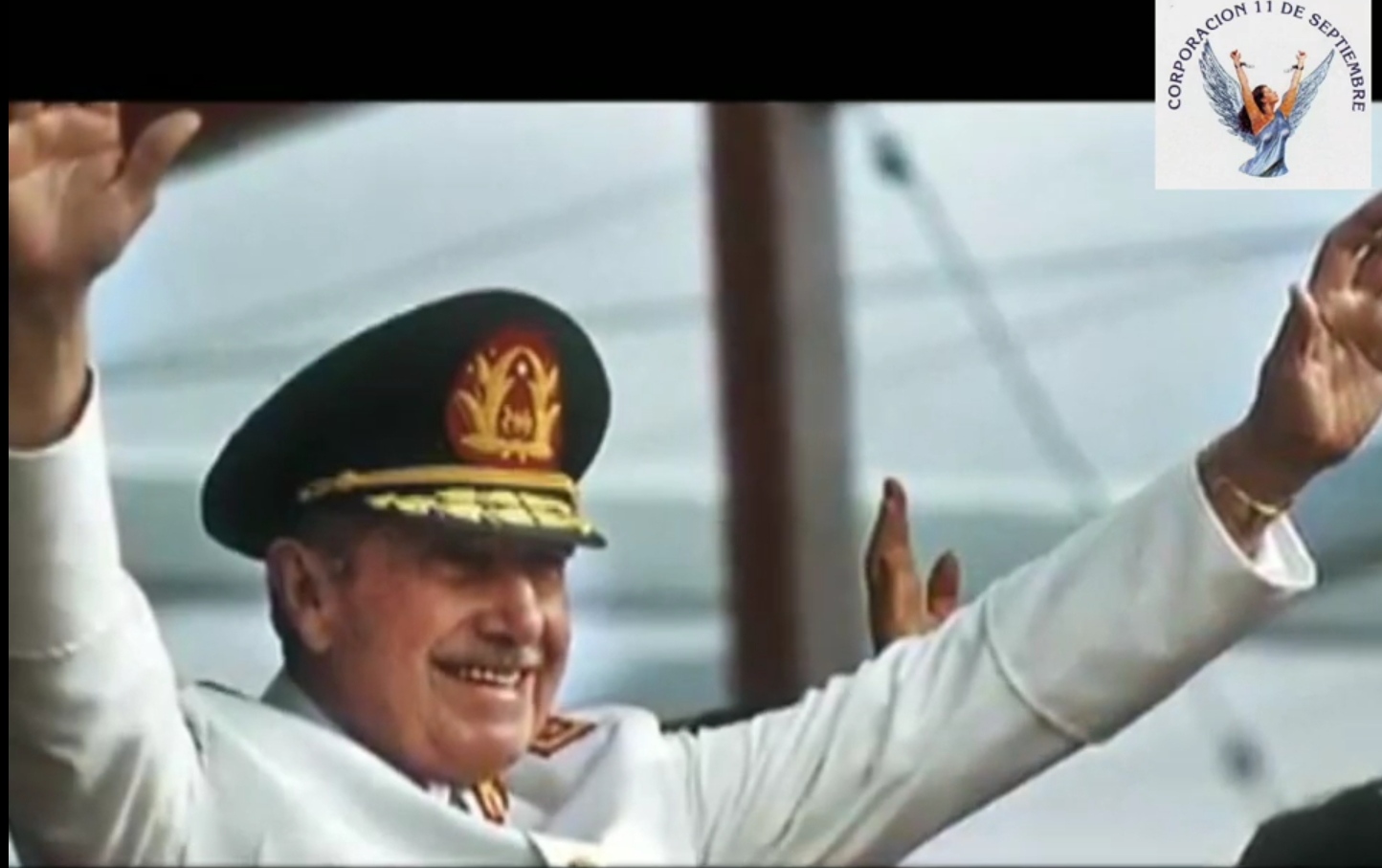 “CON PINOCHET” “CON PINOCHET”