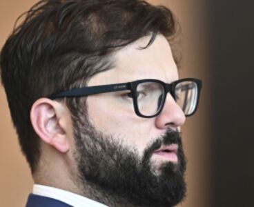 FINANCIAL TIMES CRÍTICA DURAMENTE EL GOBIERNO DE BORIC: «ESCÁNDALO DE CORRUPCIÓN Y LA PEOR OLA DE CRIMINALIDAD EN DÉCADAS»