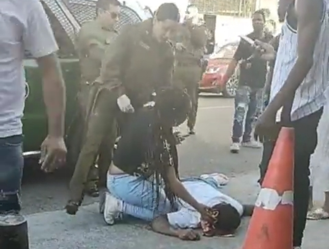 CON UN DISPARO EN LA CABEZA ASESINAN A UN EXTRANJERO EN LO PRADO CON UN DISPARO EN LA CABEZA ASESINAN A UN EXTRANJERO EN LO PRADO